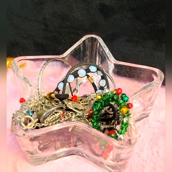 Glass Star Dish - Picture 5 of 7